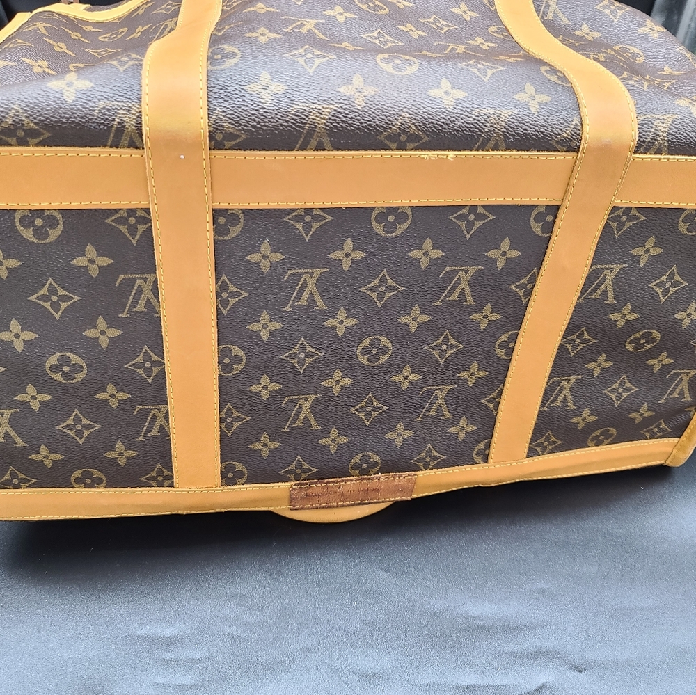 Louis Vuitton Sac Chien Monogram 40 Dog Carrier - Picture 8 of 9